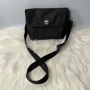 Ivivva  By Lululemon Black Sparkle Bag NWOT